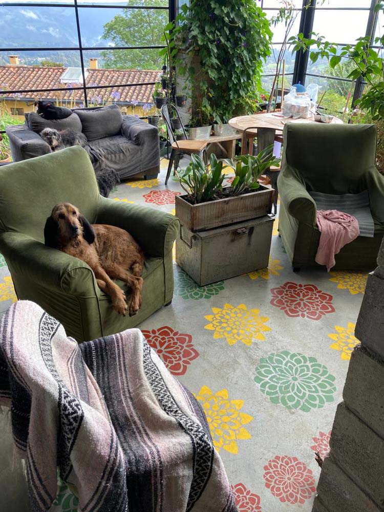 Mural de Pilar con la colección Floral